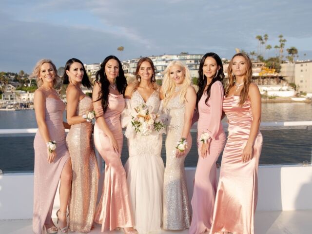 Viktoria & Her Girls 1