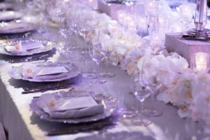 Beautiful,Flowers,On,Table,In,Wedding,Day