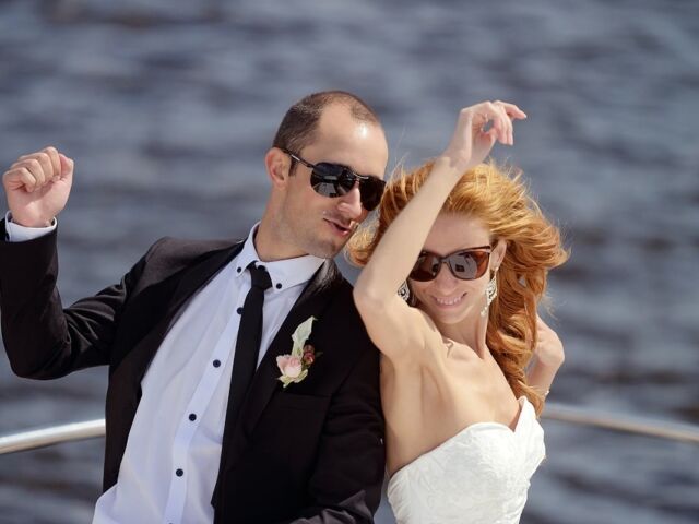 Wedding,Couple,On,The,Nature,Is,Dancing.,Beautiful,Model,Girl